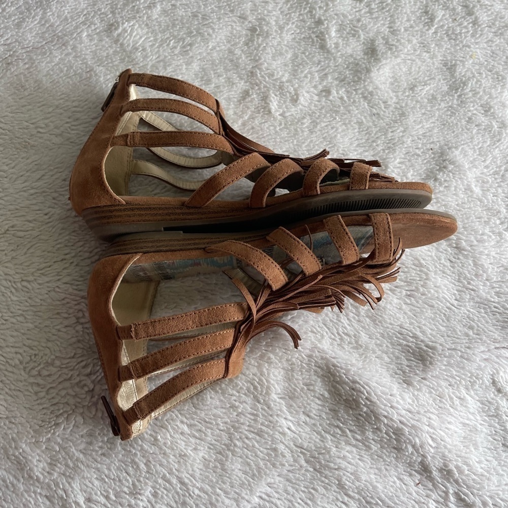 Limelight Navajo vegan leather fringe gladiator sandal - Picture 2 of 10